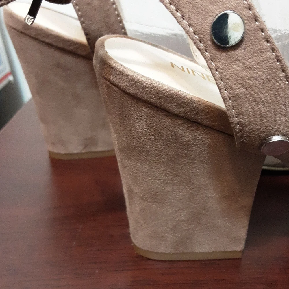 Nine West very good